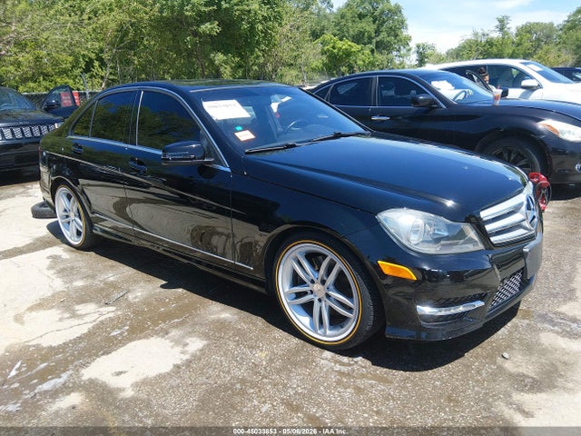 Salvage Mercedes-Benz C-Class Image
