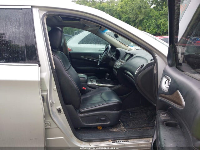 INFINITI Qx