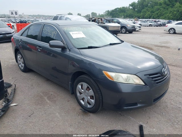 Salvage Toyota Camry Image