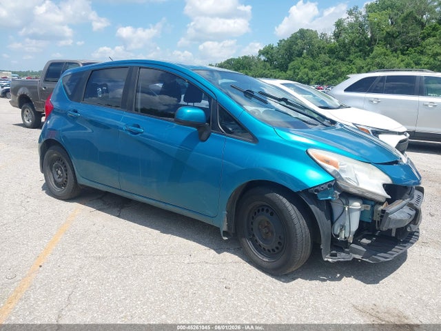 Salvage Nissan Versa Image