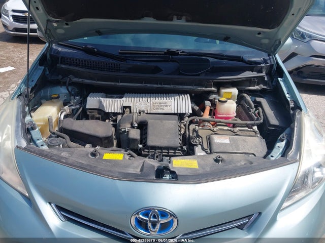 Toyota Prius v Three