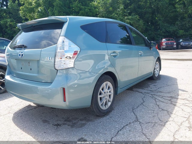 Toyota Prius v Three