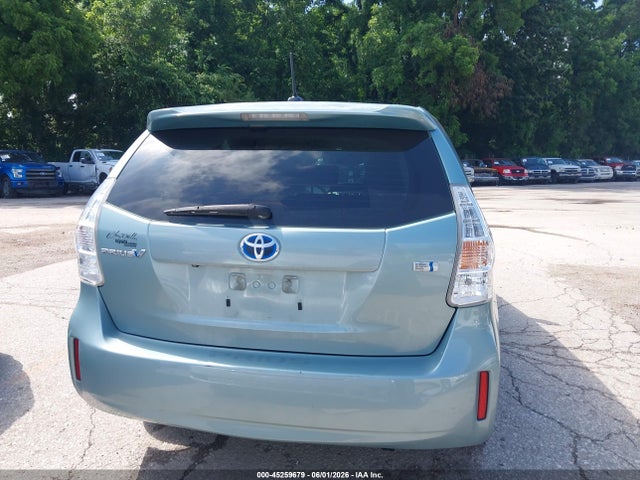 Toyota Prius v Three