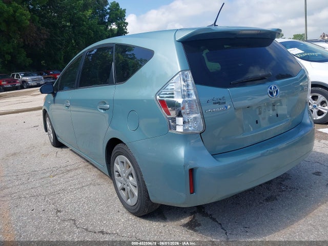 Toyota Prius v Three