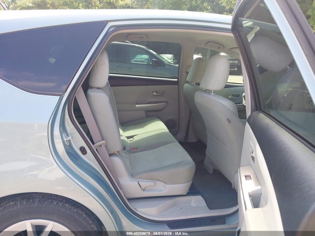 Toyota Prius v Three