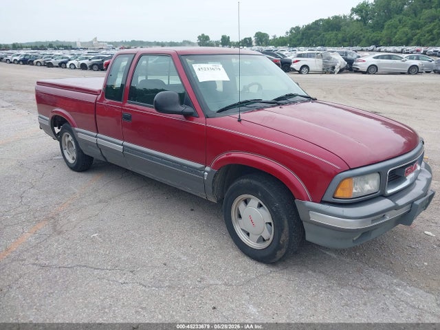 Salvage GMC Sonoma Image