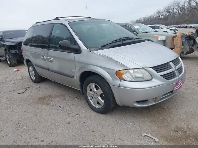 Salvage Dodge Caravan Image