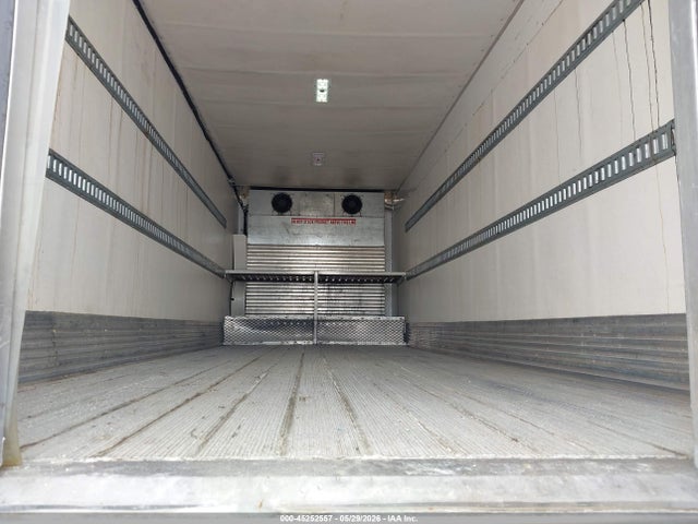 Freightliner M2 106