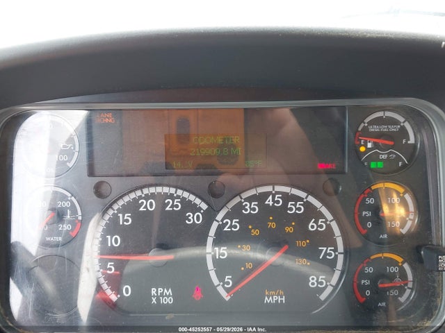 Freightliner M2 106