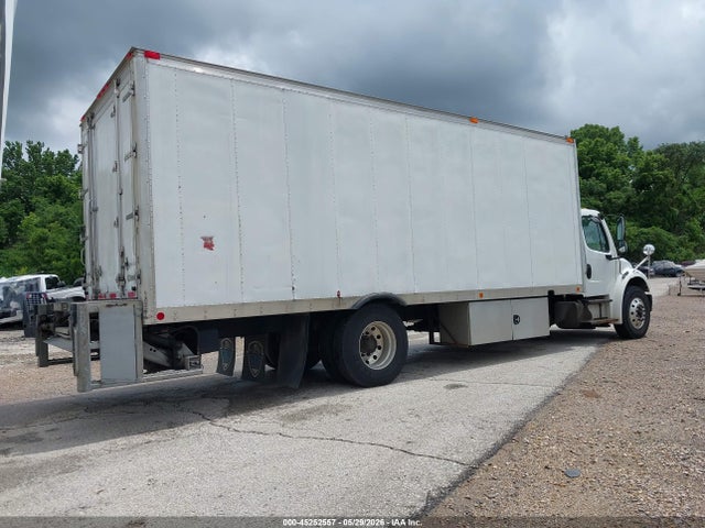 Freightliner M2 106