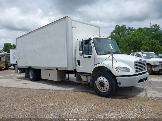 Salvage Freightliner M2 106 Image