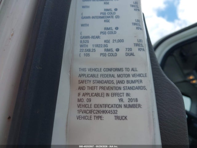 Freightliner M2 106