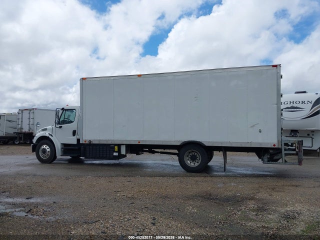 Freightliner M2 106