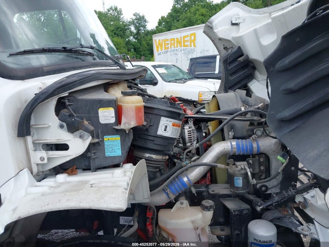 Freightliner M2 106