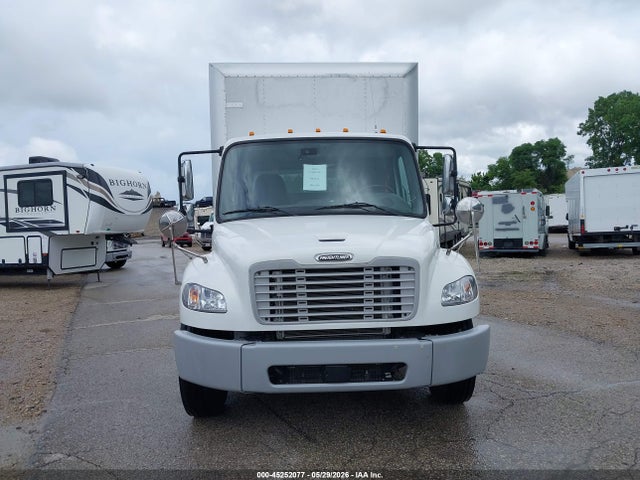 Freightliner M2 106