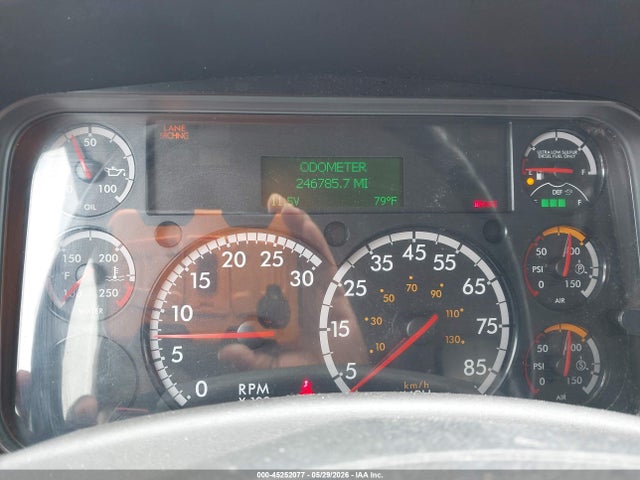 Freightliner M2 106