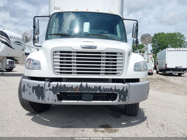 Freightliner M2 106