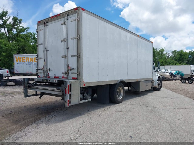 Freightliner M2 106