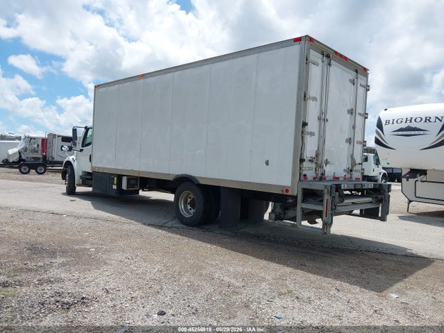 Freightliner M2 106
