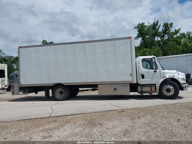Freightliner M2 106