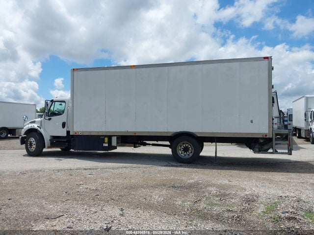 Freightliner M2 106
