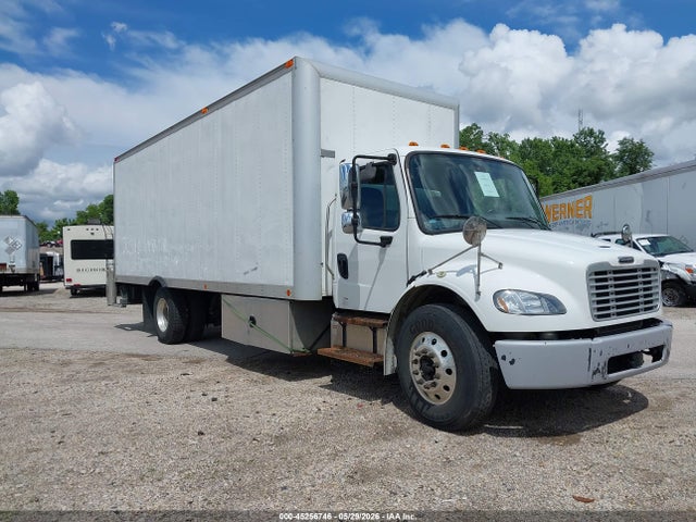 Salvage Freightliner M2 106 Image