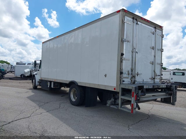 Freightliner M2 106