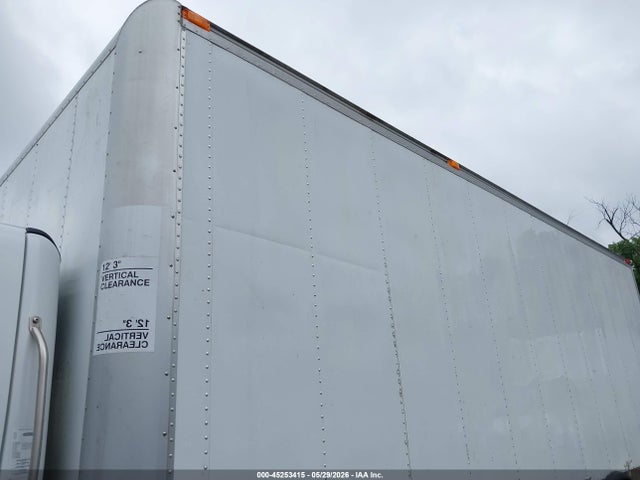 Freightliner M2 106
