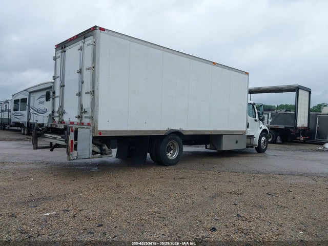 Freightliner M2 106