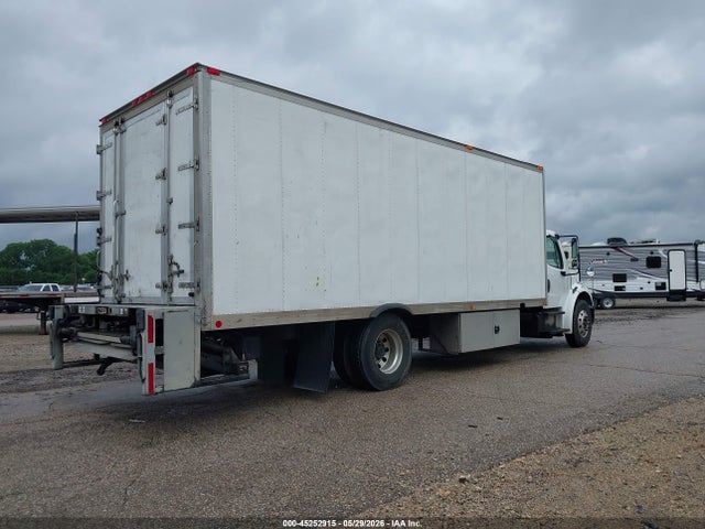 Freightliner M2 106