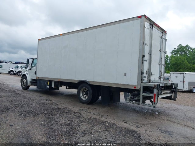 Freightliner M2 106