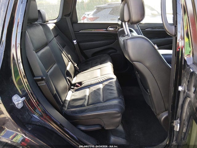 Jeep Grand Cherokee Overland 4x2