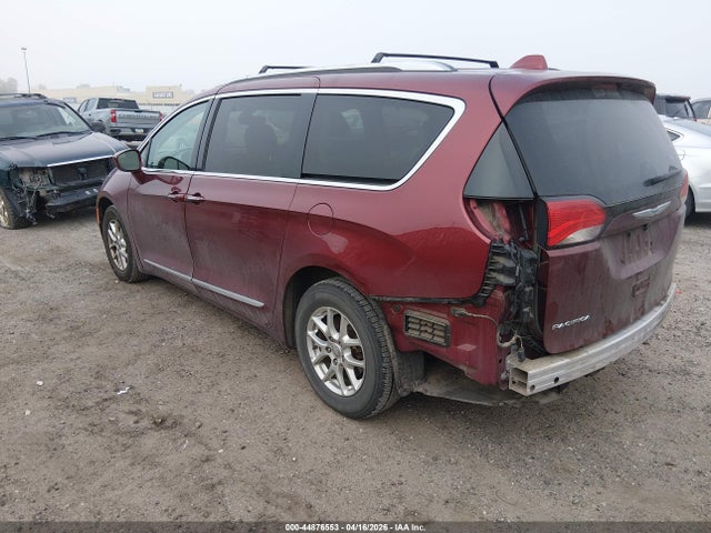 Chrysler Pacifica Touring L