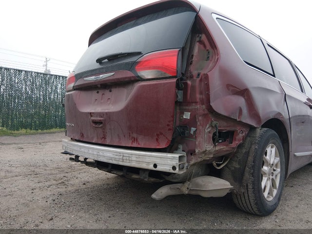 Chrysler Pacifica Touring L