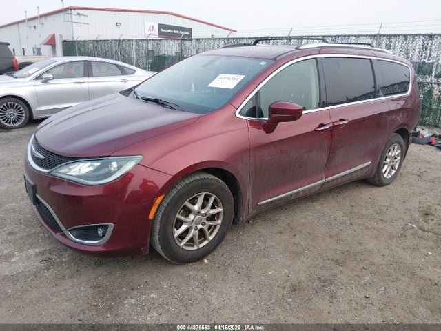 Chrysler Pacifica Touring L