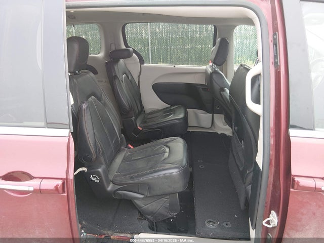Chrysler Pacifica Touring L