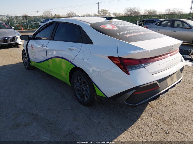 Hyundai ELANTRA Sel