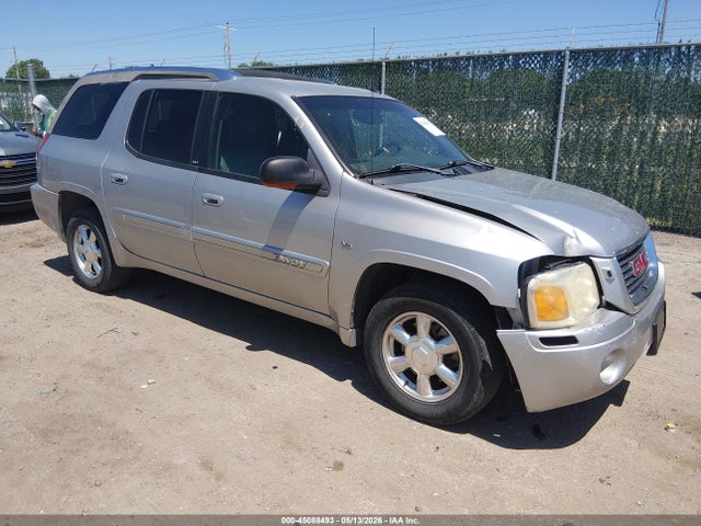 Salvage GMC Envoy XUV Image