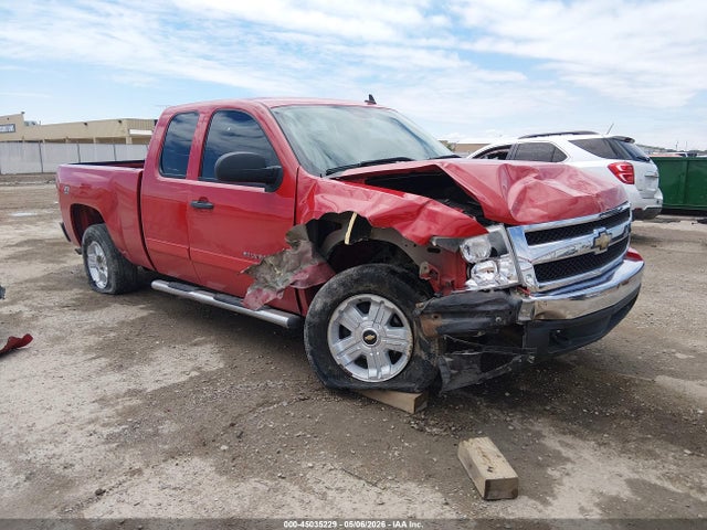 Salvage Chevrolet Silverado 1500 Image