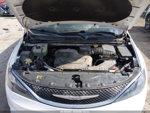 Chrysler Pacifica Touring