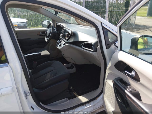 Chrysler Pacifica Touring