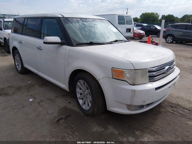 Salvage Ford Flex Image
