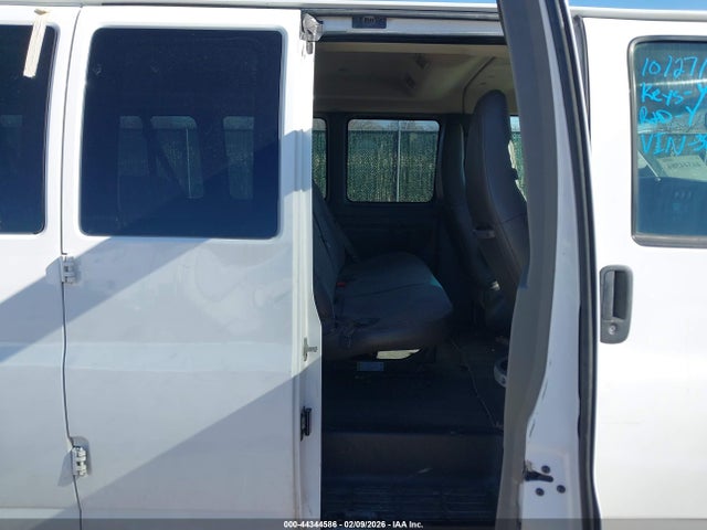 Chevrolet Express Lt