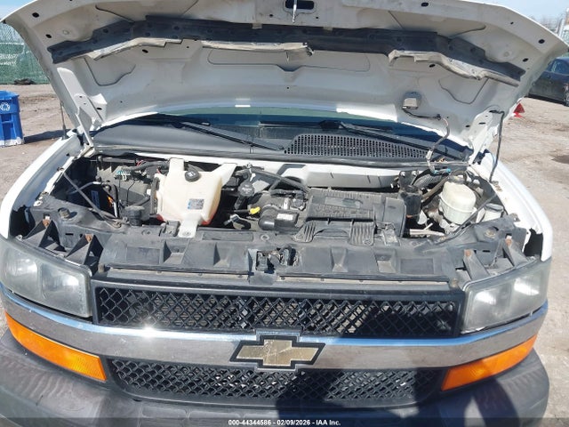 Chevrolet Express Lt