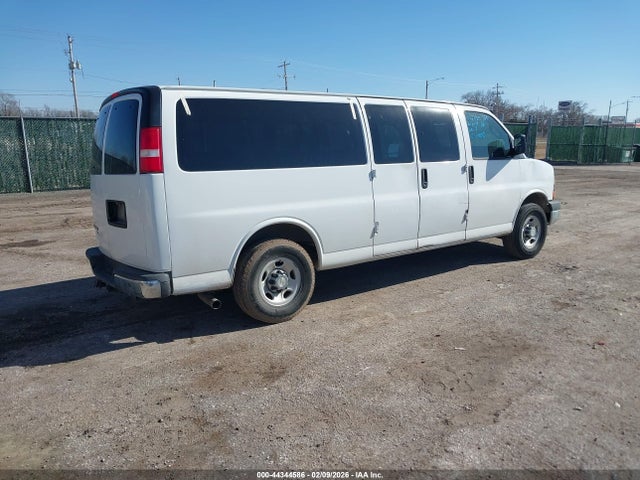 Chevrolet Express Lt