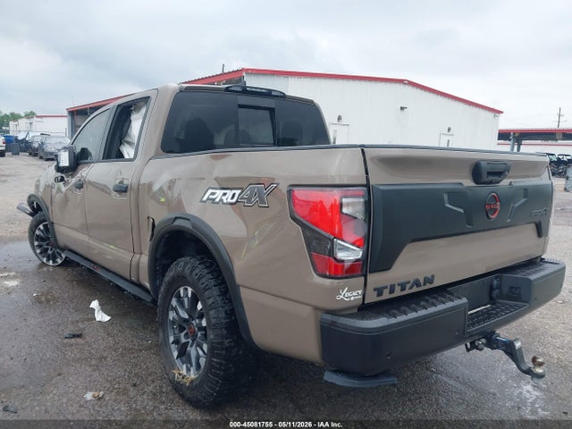 Nissan Titan Pro-4x 4x4