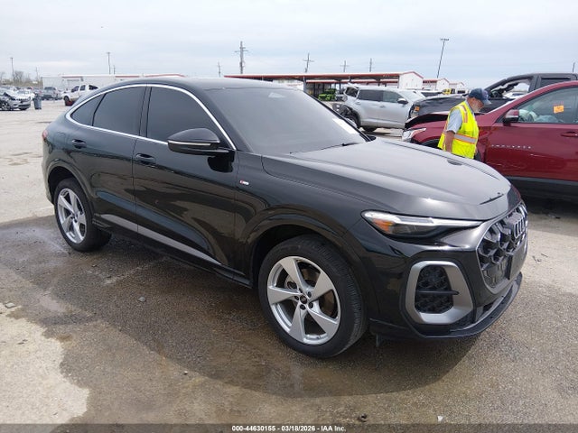 Salvage Audi All new Q5 Image