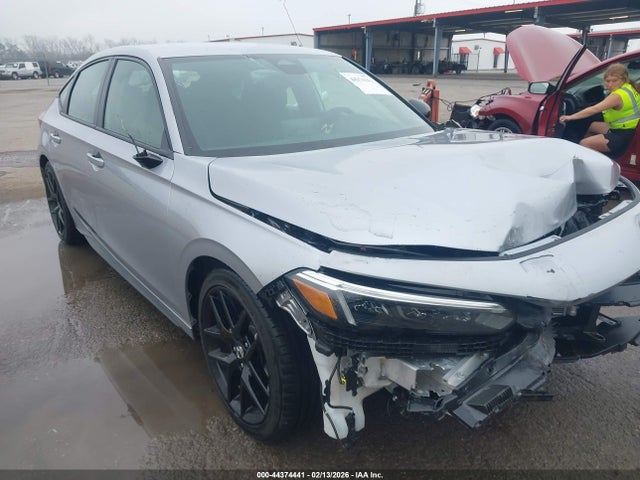 Salvage Honda Civic Image