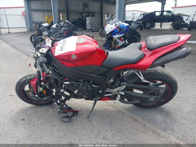 Yamaha Yzfr1