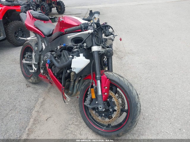 Salvage Yamaha Yzfr1 Image